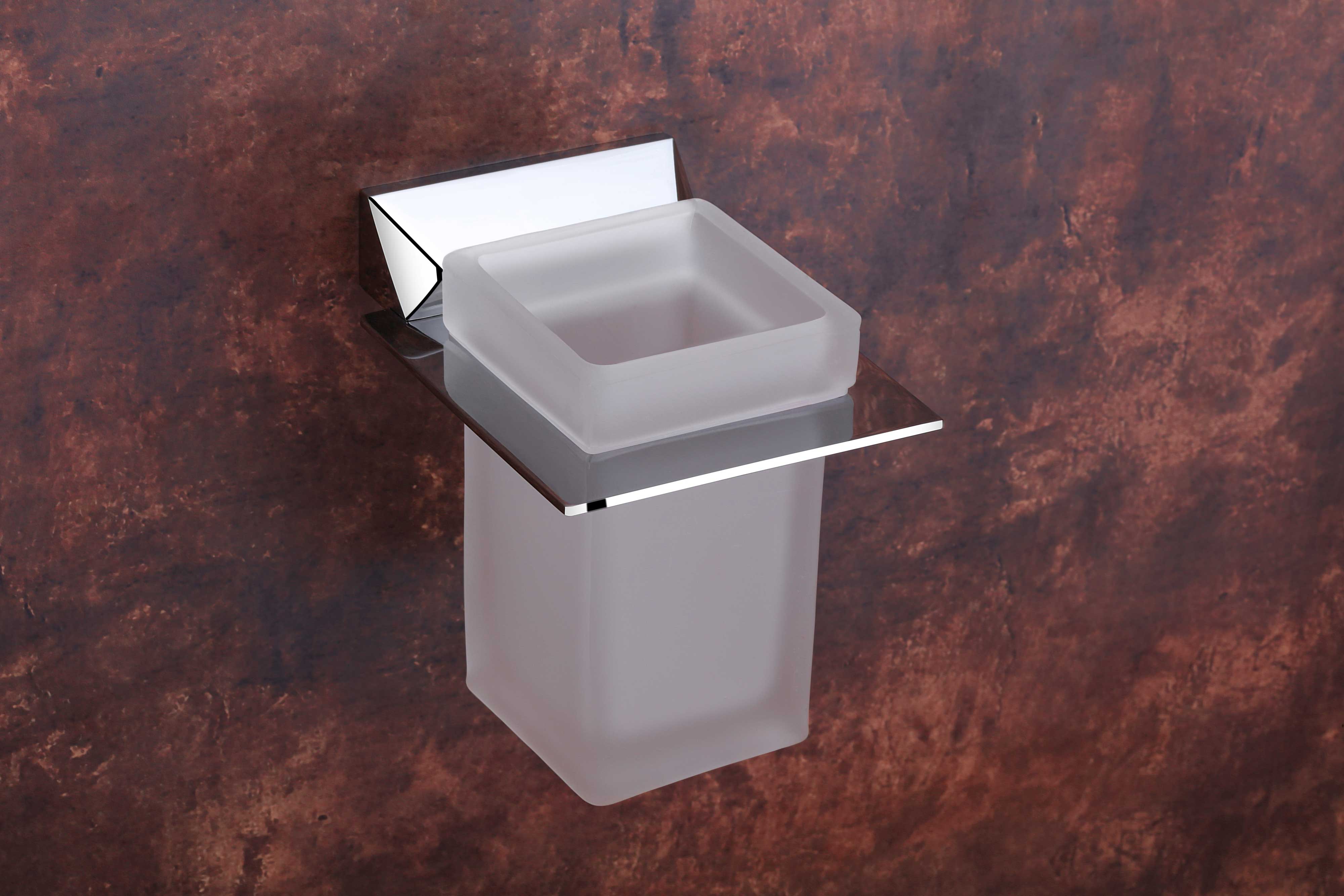 703/Tumbler Holder